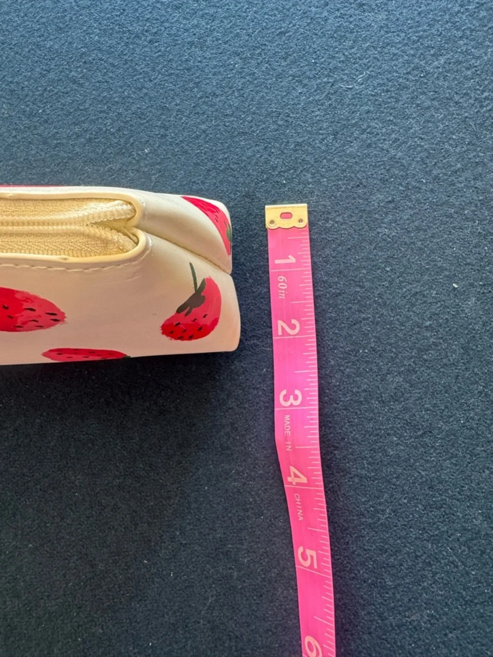 kate spade White Strawberry Print Pencil case/case w/eraser, ruler& sharpener🍓